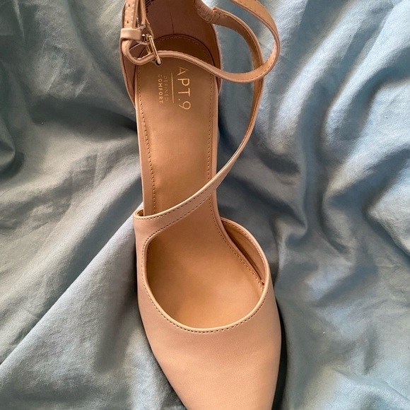 NWR Apt. 9 - Frittata Women's ankle straps High Heels, Size: 10 Med, 3.25” heel - Picture 3 of 6